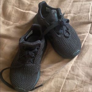 Toddler shoes